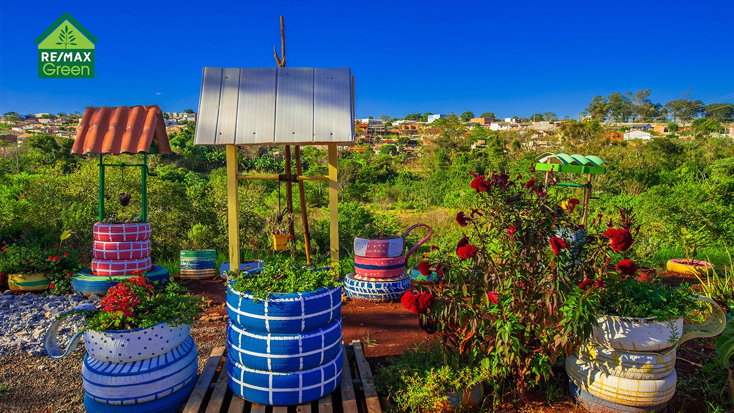 7 CREATIVE UPCYCLING IDEAS FOR YOUR GARDEN