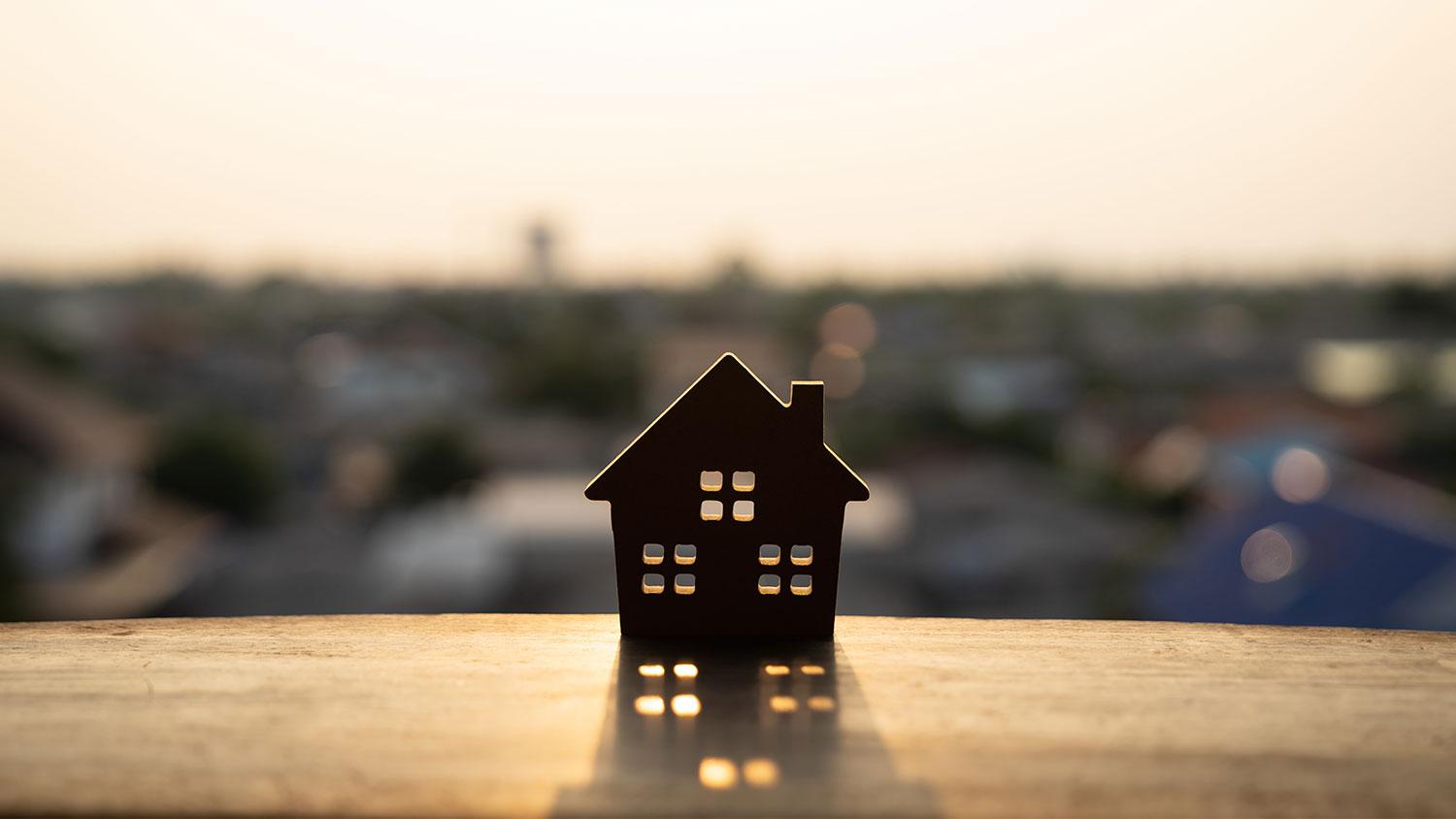 HOW TO SPOT PROPERTY INVESTMENT OPPORTUNITIES EARLY