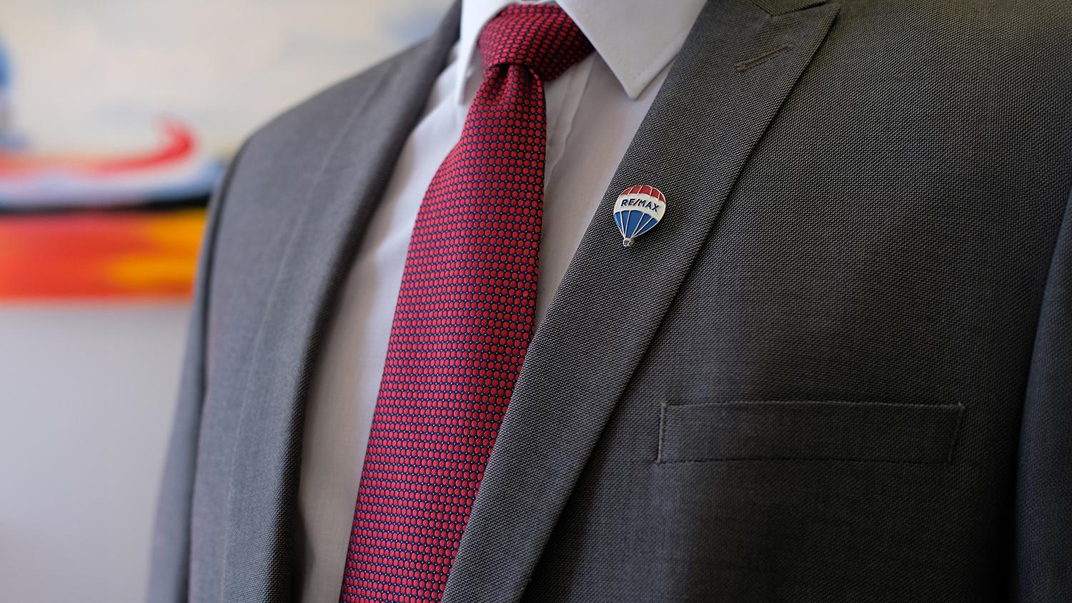 WHAT YOU HEARD ABOUT JOINING RE/MAX MIGHT NOT BE TRUE…